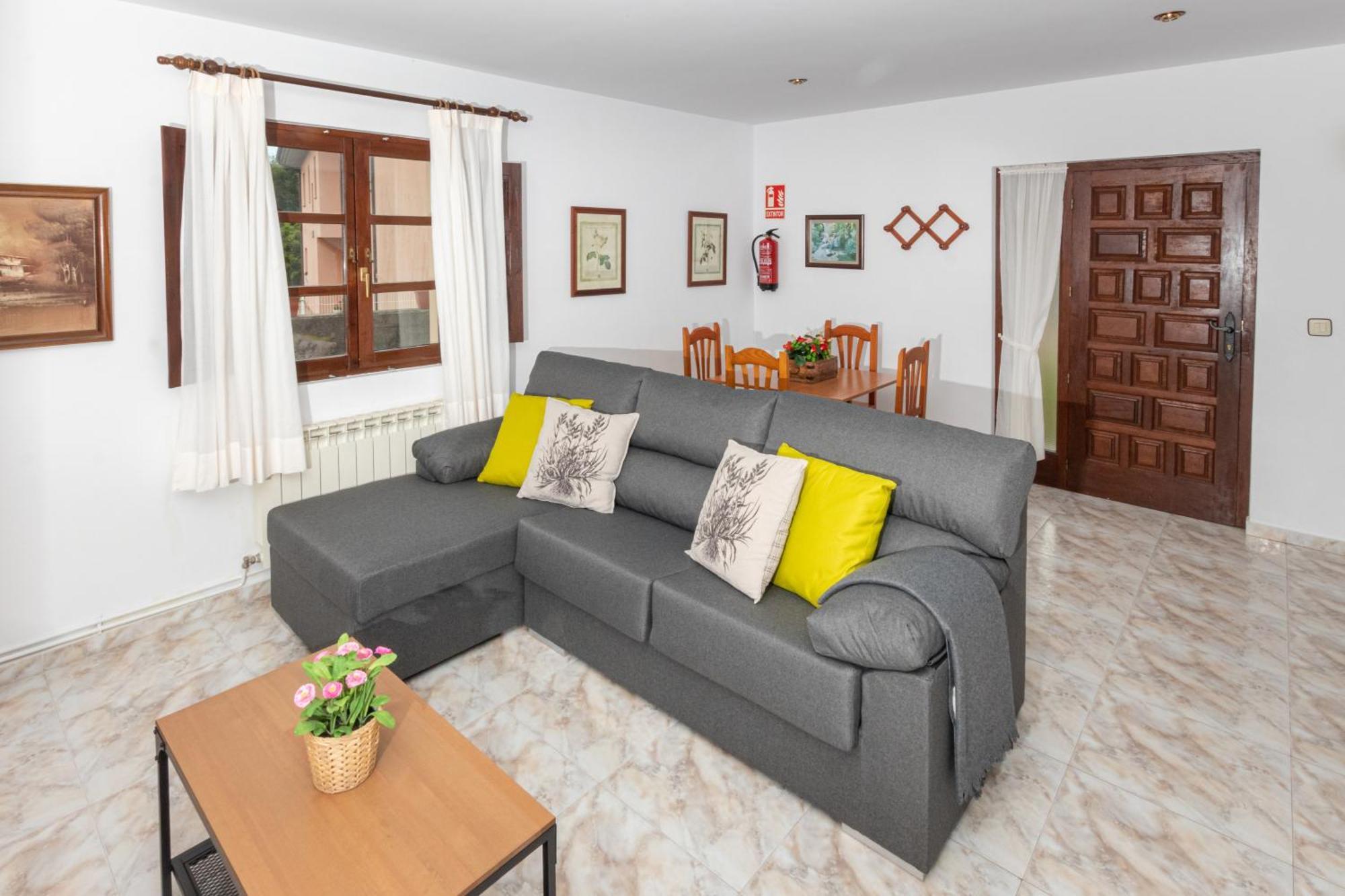 Apartamentos El Acebo Navés 외부 사진
