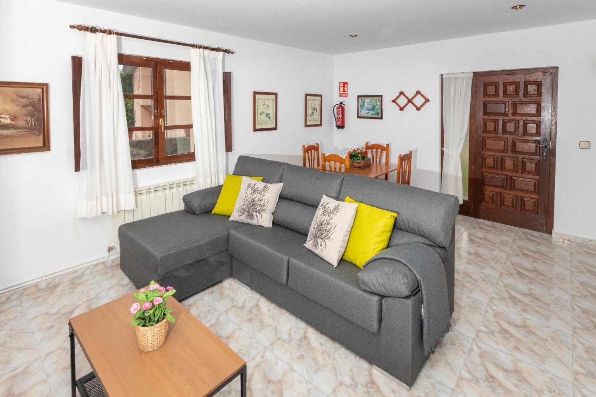 Apartamentos El Acebo Navés 외부 사진