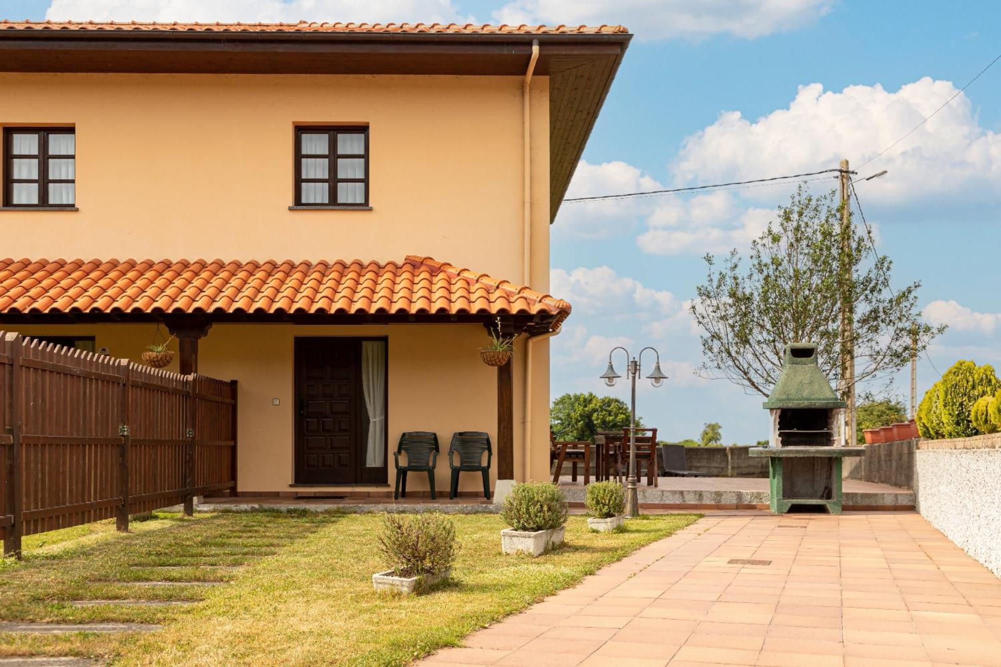 Apartamentos El Acebo Navés 외부 사진